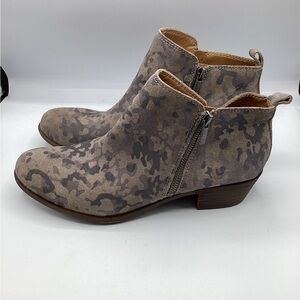 Lucky Brand Women's Basel Leather Ankle Bootie Camo Size 11 Camouflage